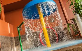 Hotel Ambassadeur Et Suites